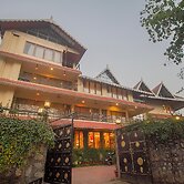 Mount Queens Hill Resort & Spa