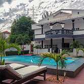 Two Coconut Lodge