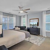 Ion by Avantstay Walk to Beach, Dining, Shopping Central Location Deck