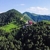 Avulot Mountain Resort Hotel