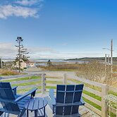 Peaceful Lubec Home w/ Views: Walk to Beach!