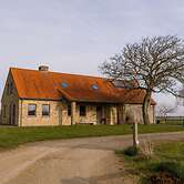 Rustic Family Holiday Home for up to 8 People Located in the Green of 
