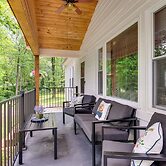 3 Mi to Dtwn! Forest City Haven w/ Furnished Patio