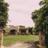 Trikalioti's Lush Estate Apt Eleni