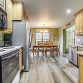 Door County Townhome: Pool Access, 1 Mi to Beach!