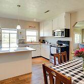 Charming Emmett Home w/ Patio - 14 Mi to Reservoir