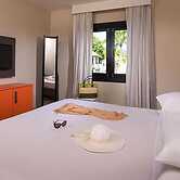 Royal Suites All-Inclusive Mandatory