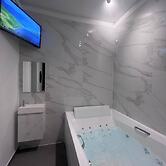 Suite With Private Jacuzzi