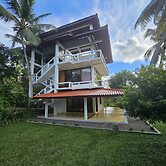 Peacock Point - Whole Villa 2 Bedroom (Sleeps 4)