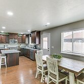 Utah Retreat w/ Patio, Gas Grill & Mountain Views!