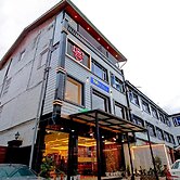 FabHotel Prime Royal Park