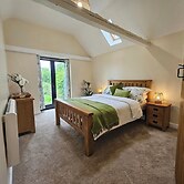 Lilys Cottage - Sleeps 2 - Pet Friendly