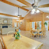 Peaceful Garden City Getaway w/ Grill & Fire Pit