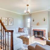 Walkable Thiensville Retreat Near Hiking!