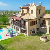 Villa River View in Peristerona