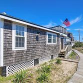 Idyllic Plymouth Vacation Rental - Steps to Beach!