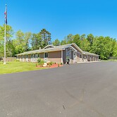 Outdoor Retreat in Atlanta Near Lakes & Trails!