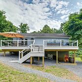 Front Royal Retreat on 3 Acres w/ Mtn Views!