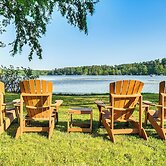 Waterfront Cottage in Summer Village w/ Grill
