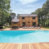 Villa Direen Modern East Hampton Villa