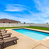 Columbia Pool House in Quincy