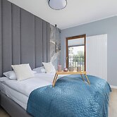 Bright Apartment With Parking by Renters