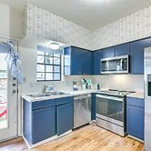 1 Mi to Beach! East End Galveston Condo w/ Pool