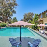 Rio Bravo Country Club Home in Bakersfield w/ Pool