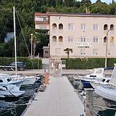 Villa Gaj