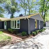 Modern Notre Dame Get Away 1614