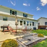 Howe Retreat w/ Fire Pit + Private Boat Dock!