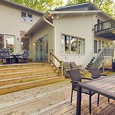 Lakefront Newport News Home, 6 Mi to City Center!