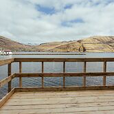 Seaside Nest | Charming Waterfront Retreat