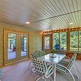 Pennsylvania Cabin Hideaway: Hot Tub & Deck!