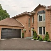 Mississauga Manor - Meadowvale