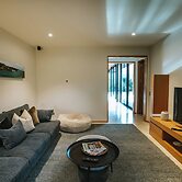 Aurum - Luxury Villa - Lake Views