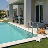 Komos Villas by Airstay