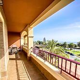 3 Bed Beach Apartment With Views Isla Canela
