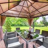 Keuka Lake Cabin w/ Boat Dock Access & Fire Pit!