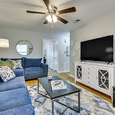 High Point Townhome w/ Patio, 1 Mi to Main Street!