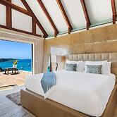 6 BR Villa With Concierge Amenities Pool