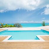 5 BR Luxury Villa On The Sand W Pool