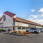 HomeTowne Studios by Red Roof Danville, PA