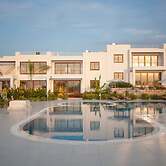 Holiday Apartment With Astonishing Views in Esentepe