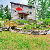 Lakefront Home by Gig Harbor: Quiet Family Retreat