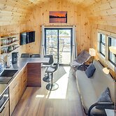 Deck & Grill: Lake of the Ozarks Cabin in Warsaw