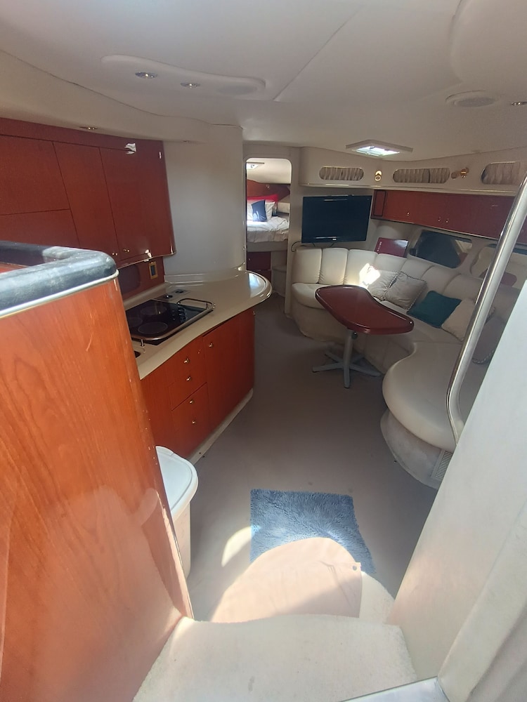 ALL EXCLUSIVE YACHT