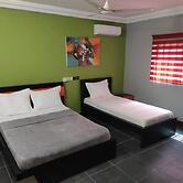 Room-deluxe Twin Beds in Royal Blue Gues