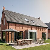 Comfortable Villa Near the Veerse Meer