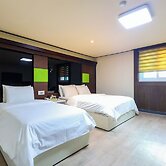 FromH J Hotel Osan